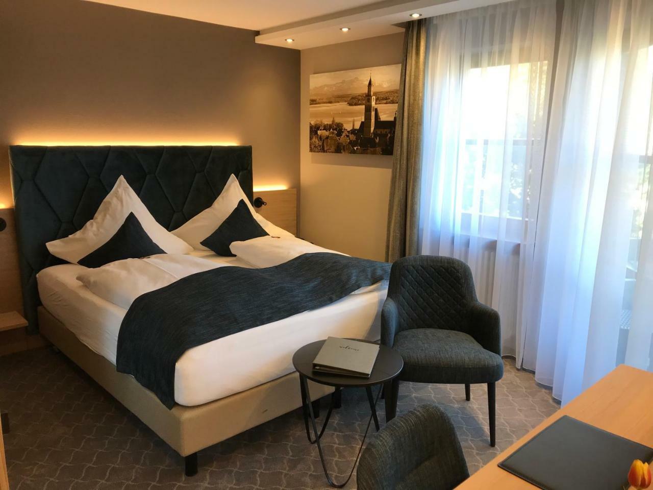 Doppelzimmer mit Balkon